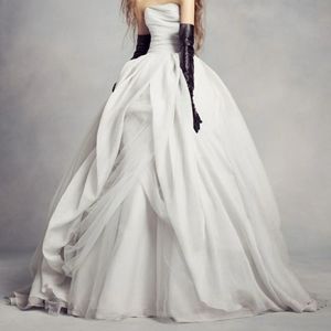 Vera Wang Wedding Dress